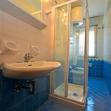 Fantastic Three Hotel 2*