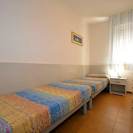 Hotel Fantastic Three 2*